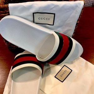 Men’s Gucci slides- worn once…AUTHENTIC…need more details??